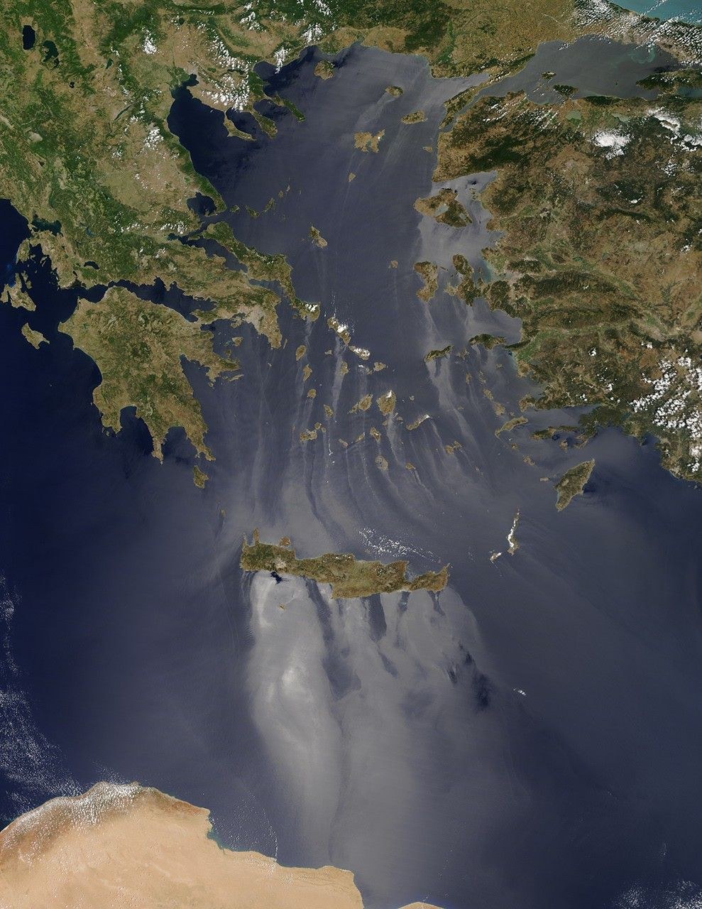Citra MODIS/Terra perairan Kreta dan Kepulauan Aegea, 6 Juli 2017. Jeff Schmaltz, LANCE/EOSDIS Rapid Response/NASA Earth Observatory. Dokumentasi satelit, bukan kondisi laut terkini atau foto permukaan dari kapal.