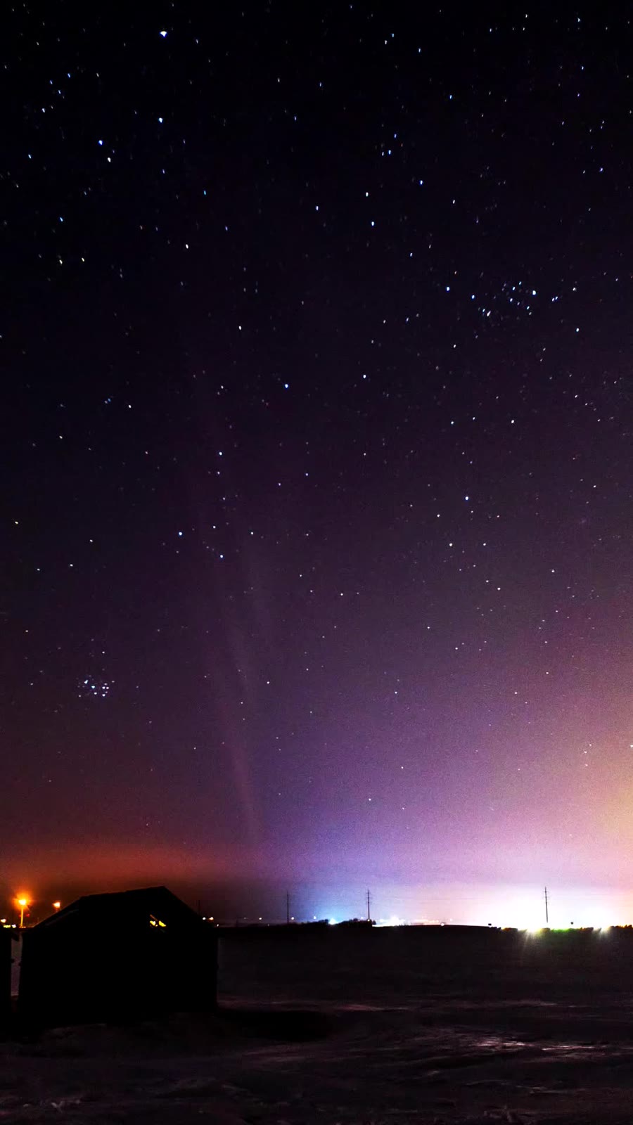 Fenomena STEVE dan aurora direkam NASA Goddard Space Flight Center pada 14 Maret 2018.